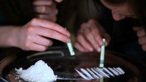 Usuários de cocaína. A apreensão aconteceu no bairro Parque das Gaivotas no balneário de Nova Almeida. Foto: Divulgação