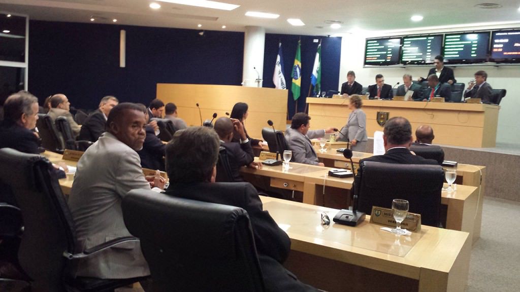 Vereadores durante sessão na Câmara Municipal da Serra. Foto: Conceição Nascimento