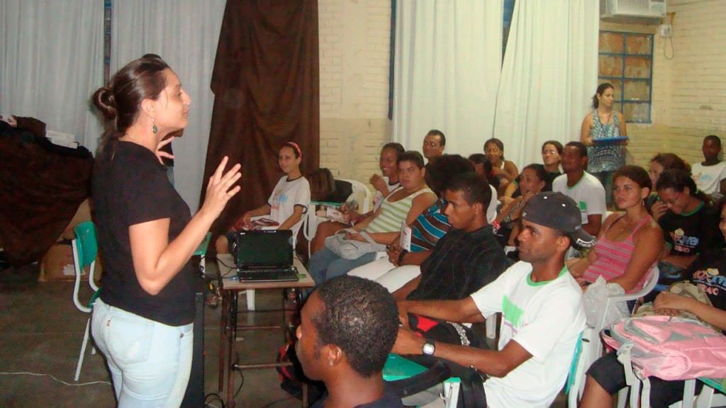 Turma do Projovem Urbano em Nova Carapina. Foto: Divulgação