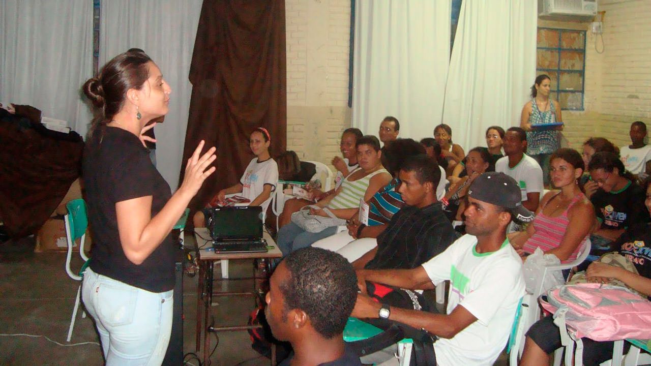 Turma do Projovem Urbano em Nova Carapina. Foto: Divulgação