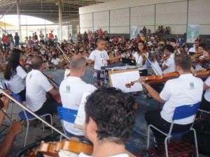 Apresentação da Orquestra em em na escola Eulália Falqueto, em Vila Nova de Colares. Foto: Divulgação