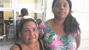 Por problema respiratórios Conceição Nascimento e Marluce Lopes procuraram atendimento no posto de saúde de Jardim Tropical na quarta (25)