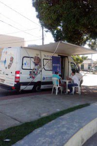 A unidade realiza a formalização de microcrédito e está instalada na Praça Adauto Silva. Foto: Reprodução/Facebook