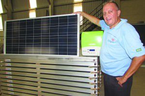 Placas solares. Uma fábrica instalada do bairro Alterosa, comercializa equipamentos para todo o Brasil conforme  o empresário André Guidi. Foto: Fábio Barcelos 