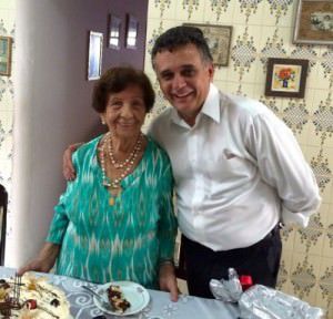 Em foto com seu primo e prefeito da Serra, Audifax  Barcelos. Foto: Reprodução Facebook  