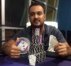 Cliver agora é bicampeão estadual de Poker. Foto: Divulgação