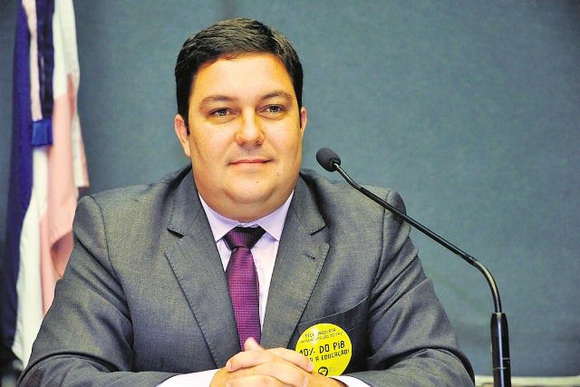 O DEPUTADO É O único representante da Serra na Assembleia Legislativa e quer que o Governo do ES retome obras no município. Foto: Divulgação