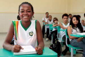 Estudante em escola municipal da Serra. Foto: Divulgação / Prefeitura da Serra