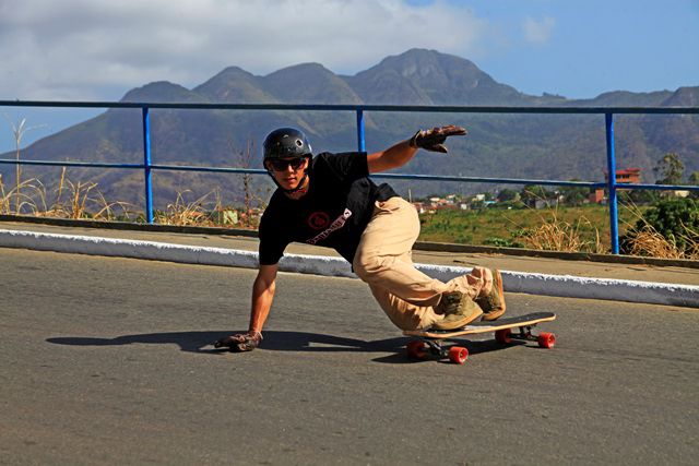 O serrano se destaca na modalidade Downhill, que chega a velocidades muito rápidas. Foto: Edson Reis