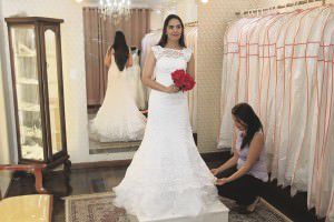 Loja Kazzar em Laranjeiras: o vestido é o item mais valorizado pelas noivas. Foto: Arquivo TN / Edson Reis