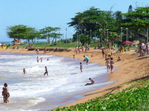 As praias da Serra, como a de Manguinhos, devem receber grande número de banhistas. Foto: Arquivo TN/ Bruno Lyra 