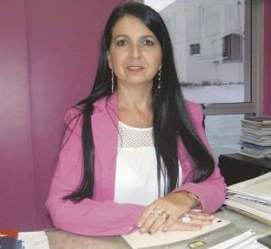 Neidia disse que não está nos planos retomar o contrato de carros e gasolina mensais para os vereadores, que já contam com uma van. Foto: Divulgação