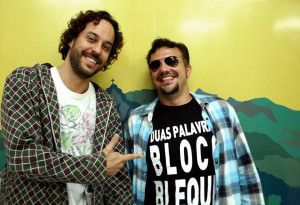 Gustavo Macacko, do Bloco Bleque, e Gabriel O Pensador estarão juntos em show beneficente no dia 31. Foto: Divulgação