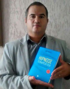 Christian Chierici é master coach e usa a hipnose em seus atendimentos. Foto: Divulgação