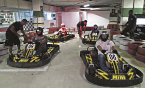 O kart Race Indoor fica no estacionamento do Shopping Montserrat. Foto: Fábio Barcelos