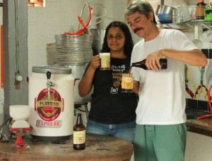 O casal Patrícia Martins e Renê Malacarne começou a fazer a Plezuro em 2011. Foto: Clarice Poltronieri