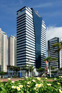 O jantar acontece no Sky Lounge do Hotel Golden Tulip Porto Vitória, que fica na Enseada do Suá. Foto: Divulgação