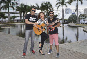 Os cantores Arthur Nogueira, Viviane Miranda e Marcos CP fazem mais de 15 shows por mês. Foto: Ana Paula Bonelli