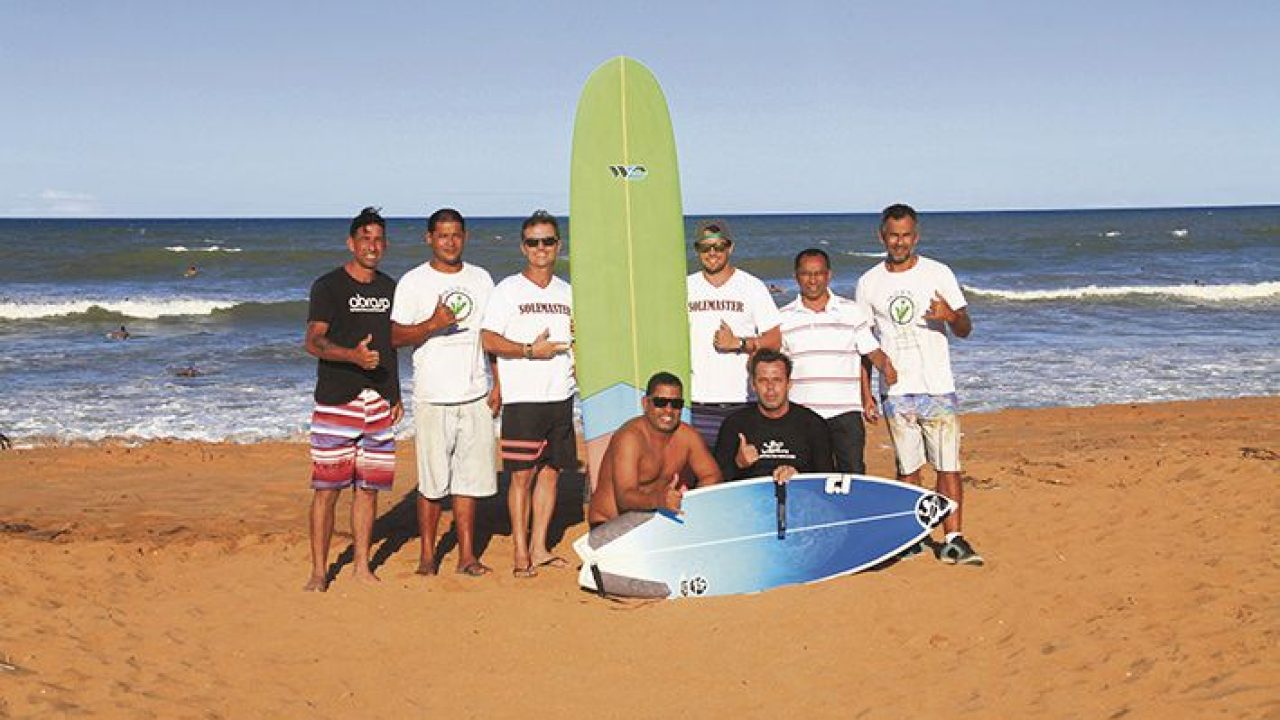 Feras do surf disputam título nas ondas do Solemar em Jacaraípe