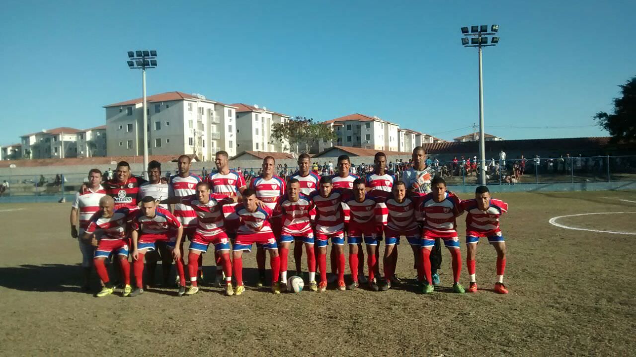 O time do Unidos de Feu Rosa comemorou muito o título. Foto: Divulgação