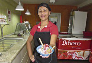 Cristiane Café da Difiero Sorveteria: na sexta-feira o self-service terá 50% de desconto. Foto: Fábio Barcelos