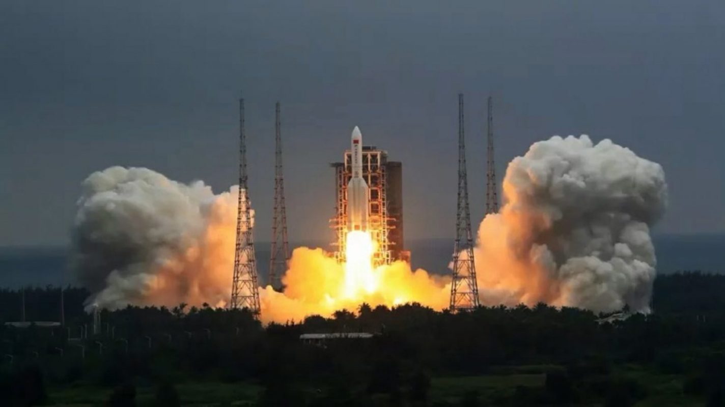 foguete chines na serra