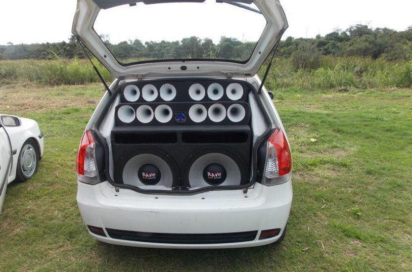 1639497141209-1581019966153-carros-de-som
