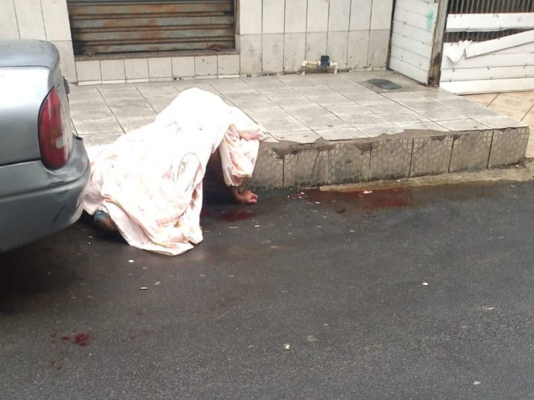 660C217D-F0E2-4C0B-BB32-E5186E6A4661