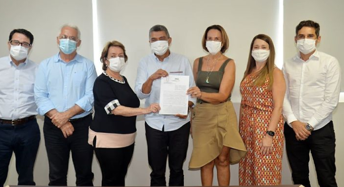 assinatura de contrato