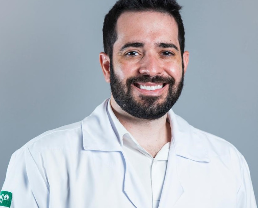 Hematologista da Unimed Vitória Douglas Covre Stocco - Foto Gabriel Lordêllo - Mosaico Imagem