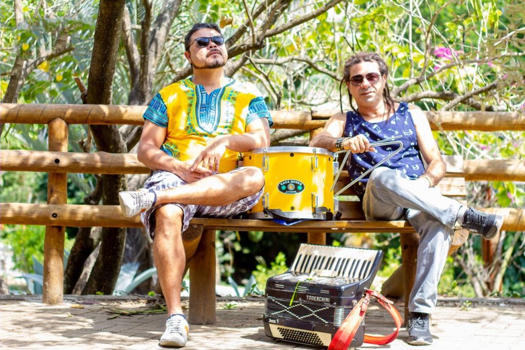 01968924-maxuiba-bero-brown Serra