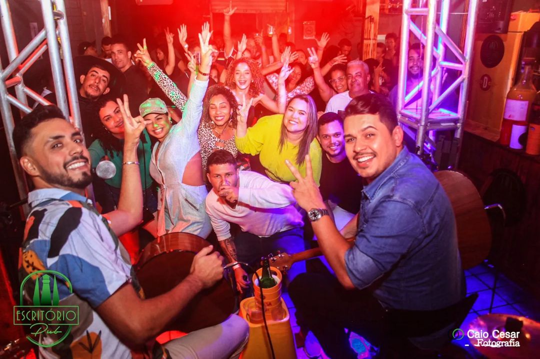 WhatsApp Image 2022-11-04 at 11.55.08 AM Escritório