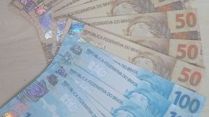 Dinheiro Correios Serra