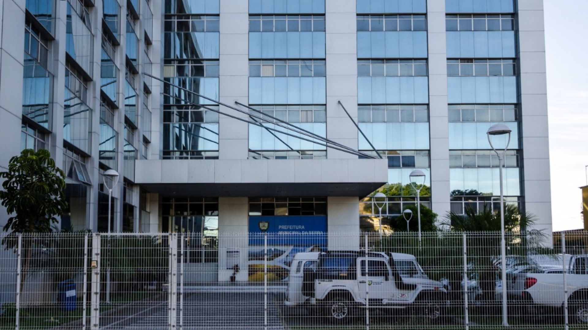 Prefeitura da Serra Auxiliar de creche