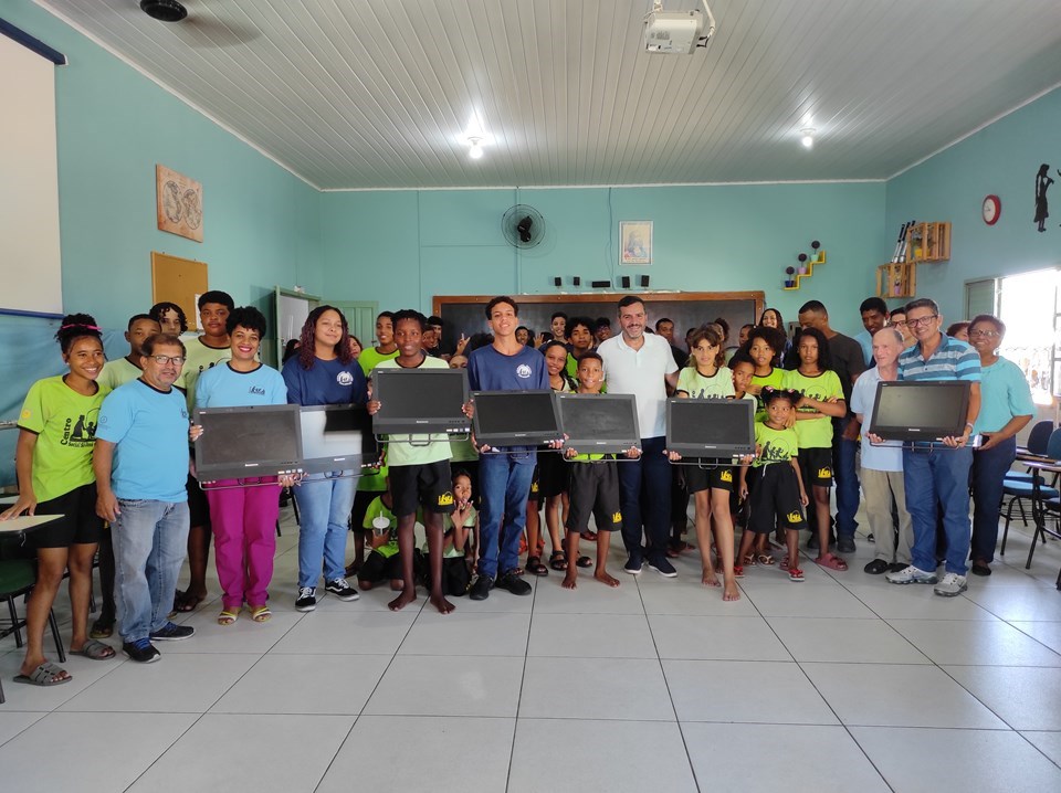 computadores Detran Serra