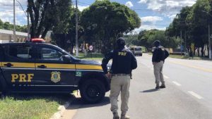 PRF Polícia Morador da Serra Preso Ultrapassagem