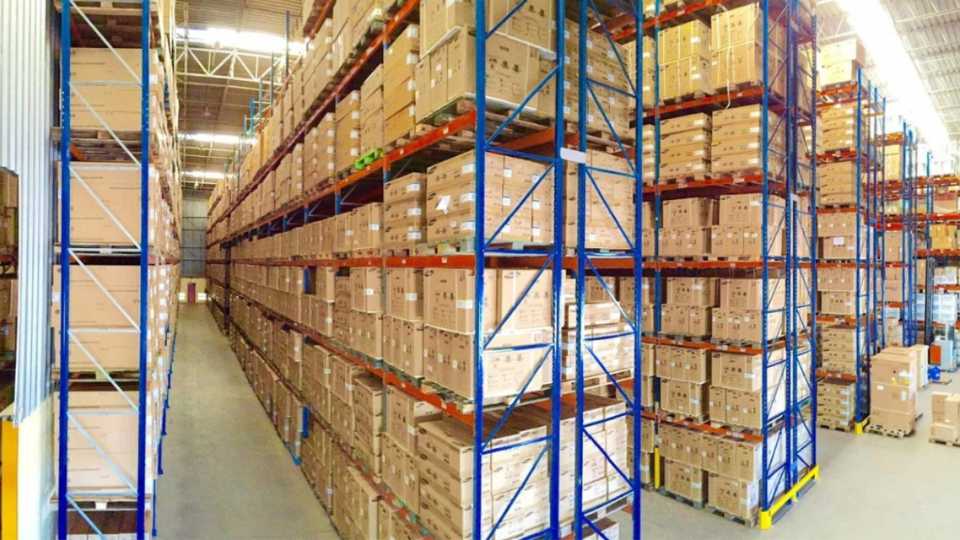 Empresa de logística abre 40 vagas de nível médio para contratação imediata na Serra