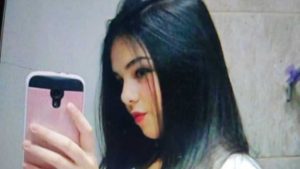 Mulher Jovem Carbonizada