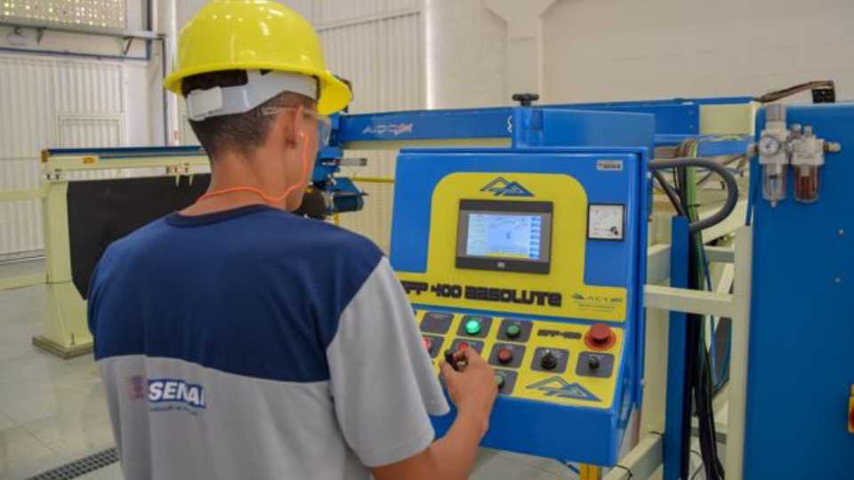 Cursos técnicos Estado Senai Serra