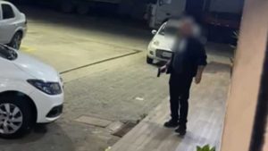 Homem surta Serra Inspetor penitenciário