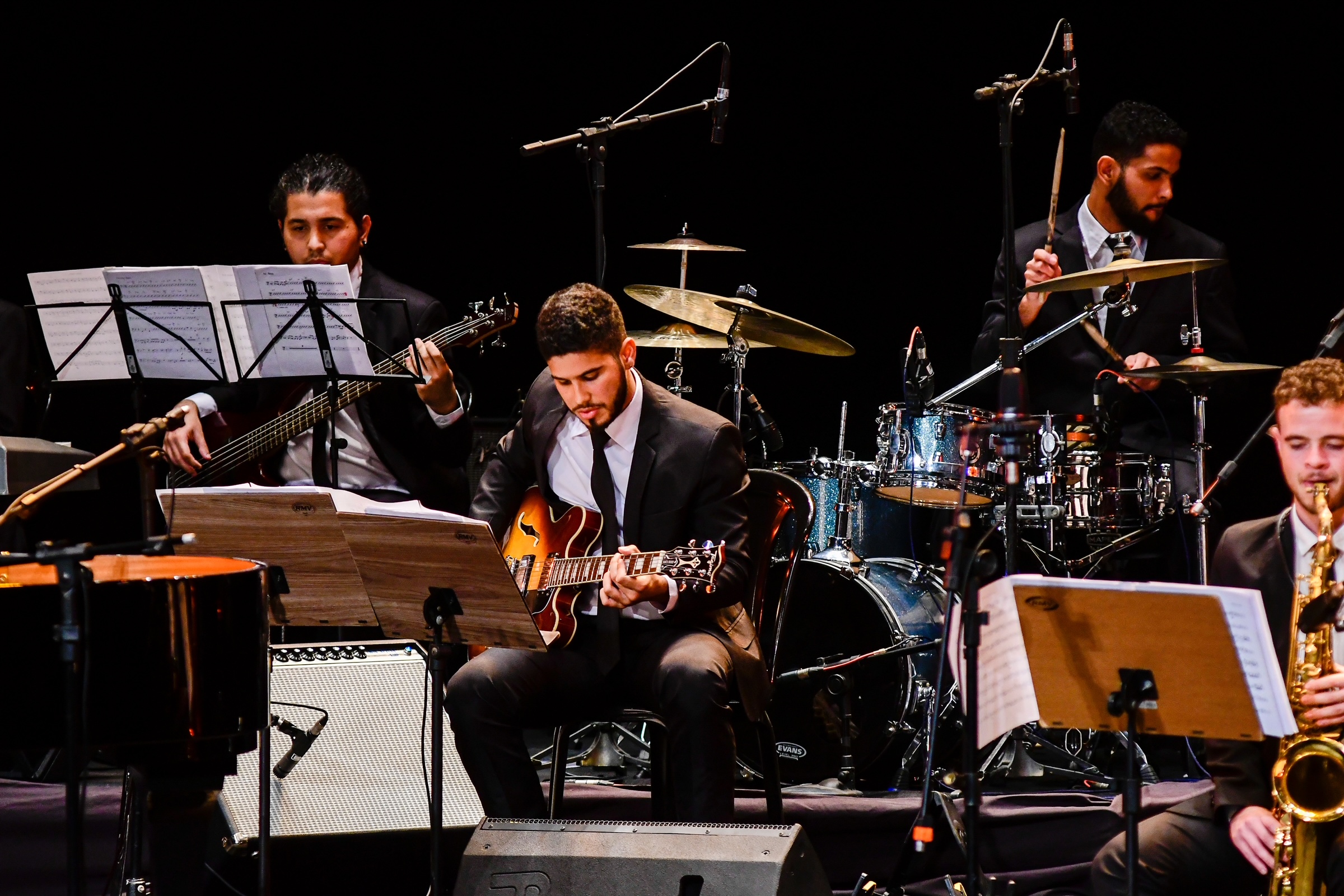 Vale Musica Jazz Band. Foto Mosaico Imagem (2) Vale