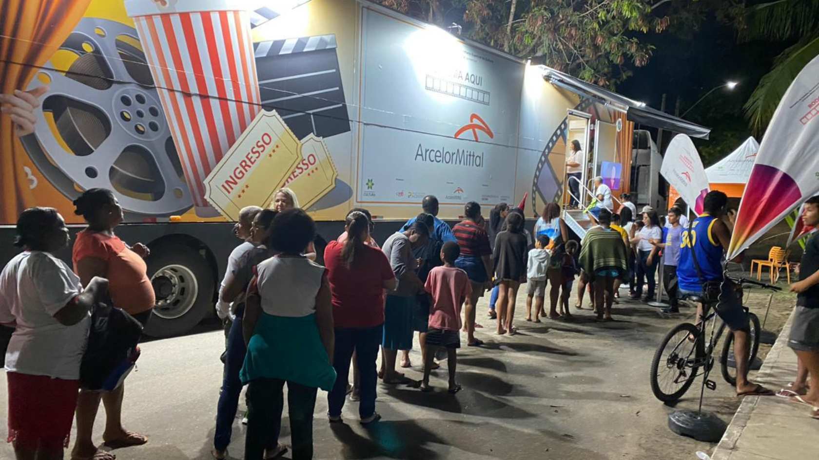 carreta que vira cinema