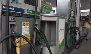 Posto de gasolina Frentista Serra