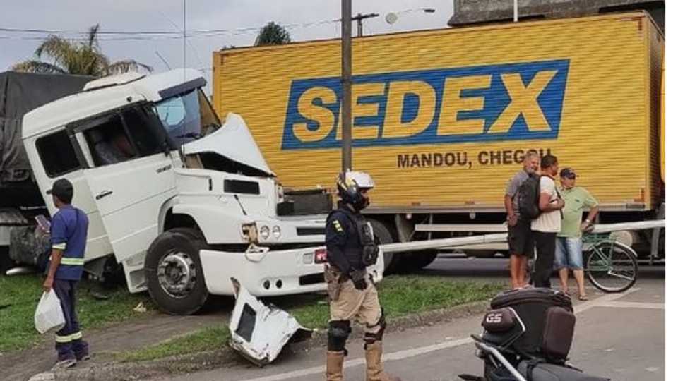 Serra Carretas Moto BR-101