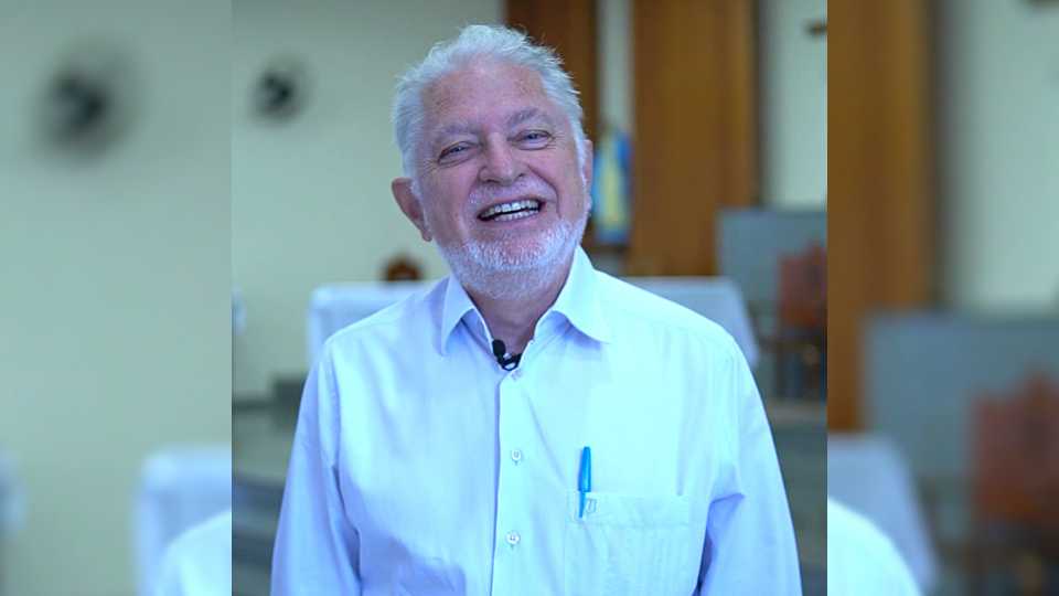 Enjoy Cast Padre José Pedro Luchi Serra