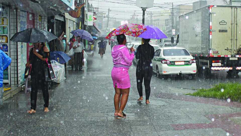 Frente fria Chuva Frio Serra ES Temperaturas Onda de calor Fim de semana