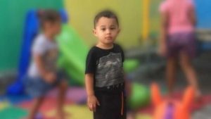 Criança 1 ano Creche Serra