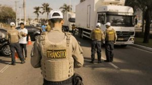 Agentes de trânsito Bafômetro Serra