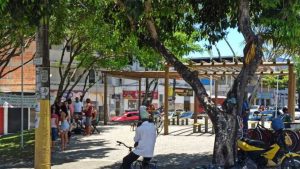 Mulher Serra Feu Rosa