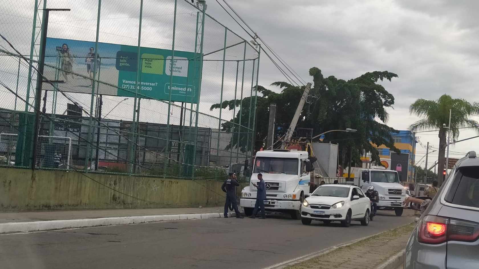 Design sem nome poste Serra